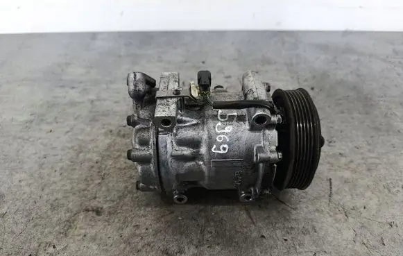 Volvo V50 Air conditioning (A/C) compressor (pump) 31291882