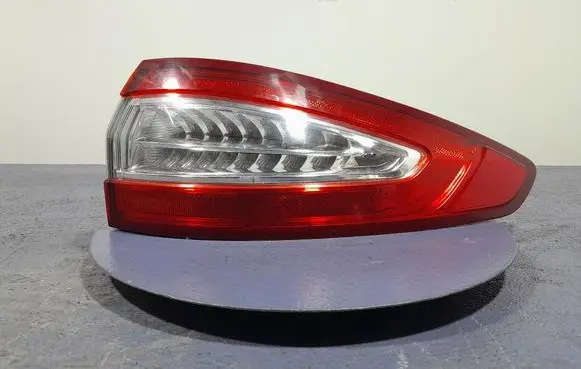 Ford Fusion Rear/tail lights DS7Z-13404-AJ
