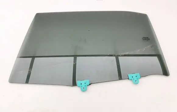 Nissan Juke II F16 Rear door window glass