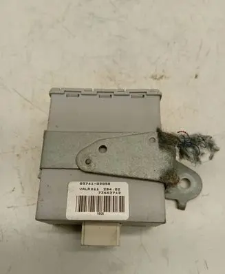 Toyota Corolla E120 E130 Door central lock control unit/module 8974102050 73662712