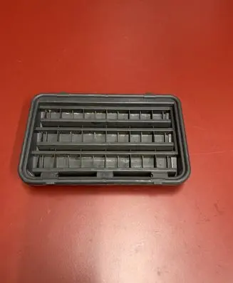 BMW X3 F25 Quarter panel pressure vent 64226962293 6962293