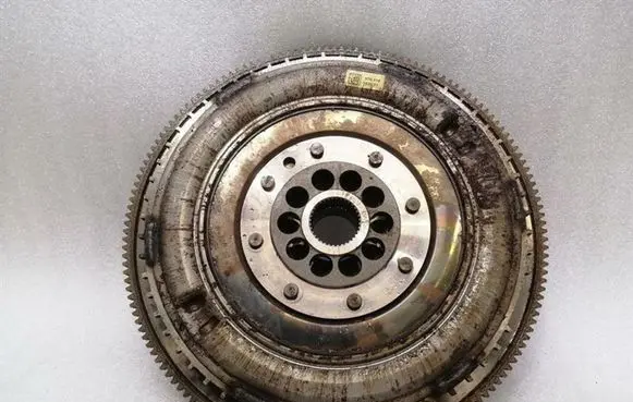 Porsche Panamera (970) Flywheel 97011402051