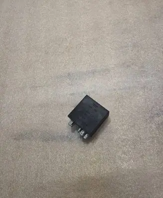 Audi A8 S8 D2 4D Other relay 8D0907701A D15502