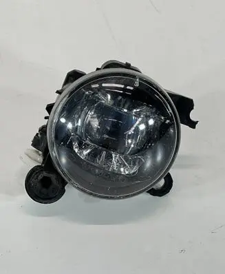 Volvo XC40 Front fog light 32228883