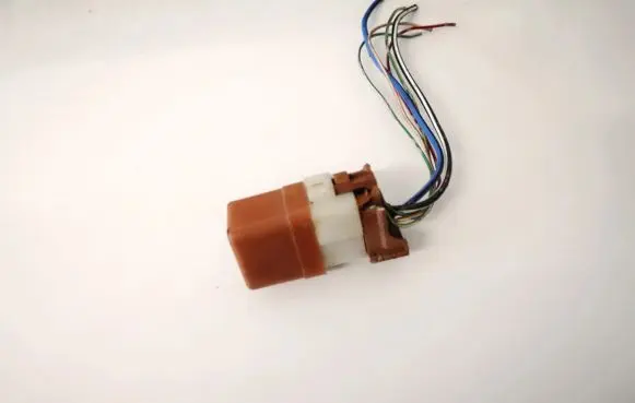 Nissan X-Trail T30 Other relay 2523079963