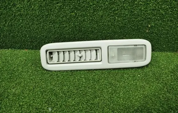 Mitsubishi Pajero Rear seat light MR962022ZZ 1158259