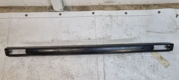 Volkswagen Polo I 86 Front bumper 861807111