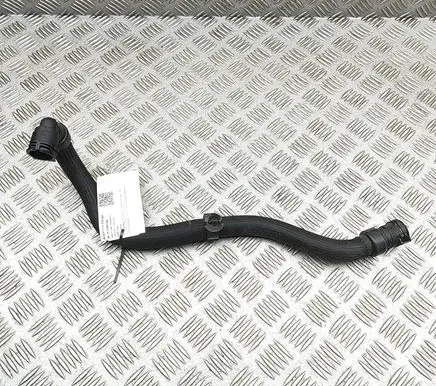 Peugeot 3008 II Engine coolant pipe/hose 9822405580