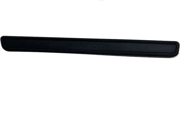 Toyota Avensis T270 Front sill trim cover 6791105040 67911-05040