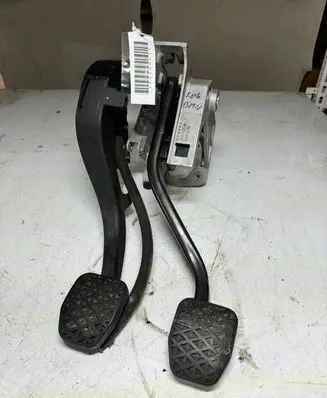 BMW 1 E81 E87 Pedal assembly 3500675166505