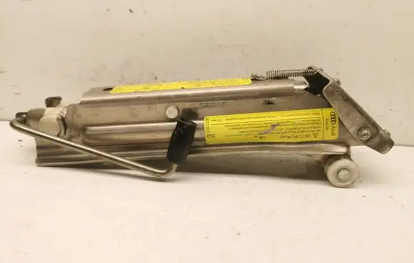 Audi A6 S6 C6 4F Lift Jack 4F0011031H