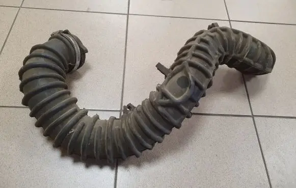 Opel Vivaro Intercooler hose/pipe 93858731 8200607746