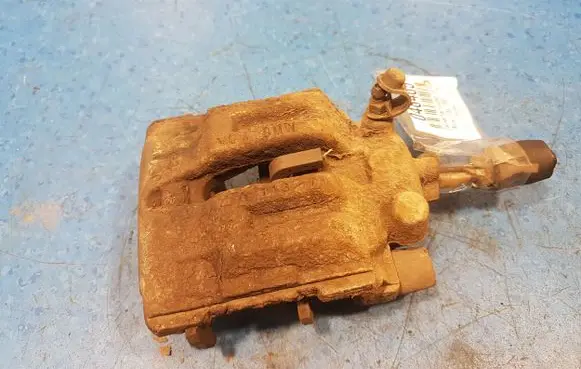 BMW 1 E82 E88 Rear brake caliper