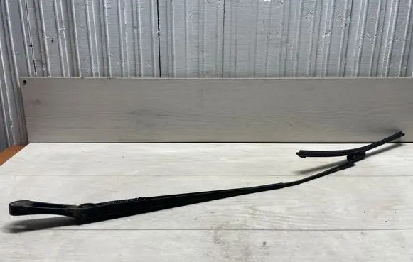 Volkswagen Sharan Windshield/front glass wiper blade 