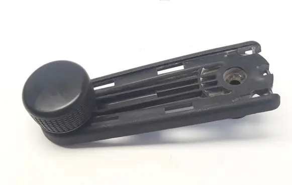 Volkswagen PASSAT B3 Front door window winding handle 357837581
