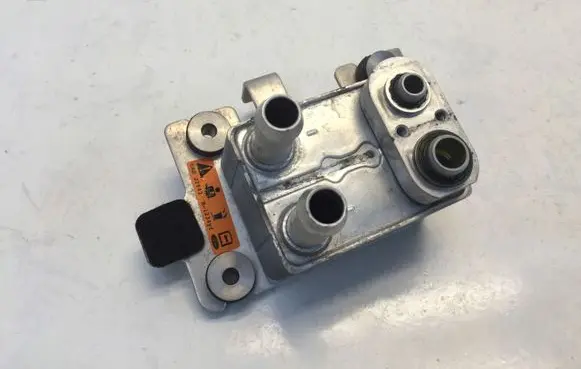 Ford Kuga III Oil filter mounting bracket LX6A10C708AC