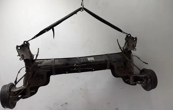 Dacia Duster II Rear axle beam 555015332R