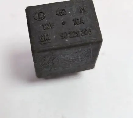 Opel Zafira A Other relay 90229206