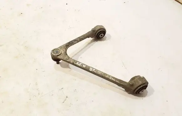 Front lower control arm/wishbone