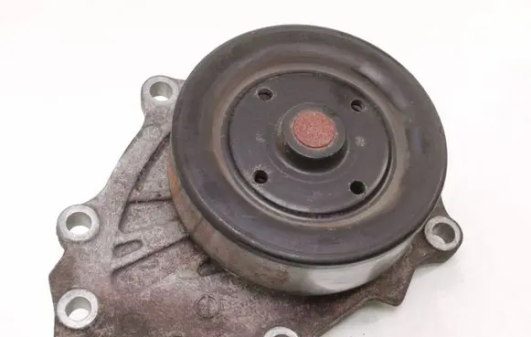 Toyota Avensis T250 Water pump