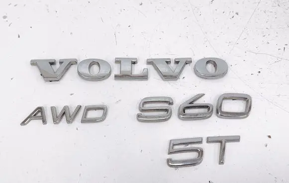 Volvo S60 Manufacturers badge/model letters 
