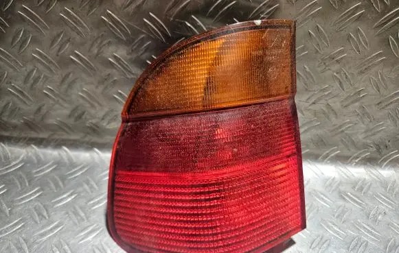 BMW 5 E39 Rear/tail lights 393327