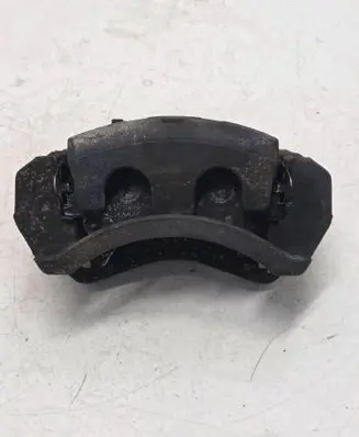 Nissan X-Trail T32 Front brake caliper 
