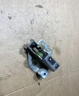 Mercedes-Benz Sprinter W906 Loading door lock A9067401235 9067401235