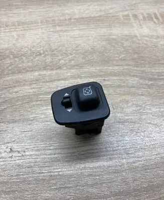 Ford Explorer Wing mirror switch F57B17B676AB