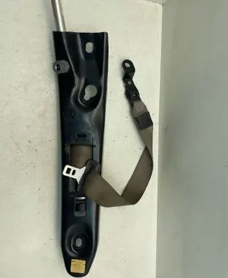 Volvo XC90 Front seatbelt 8686632