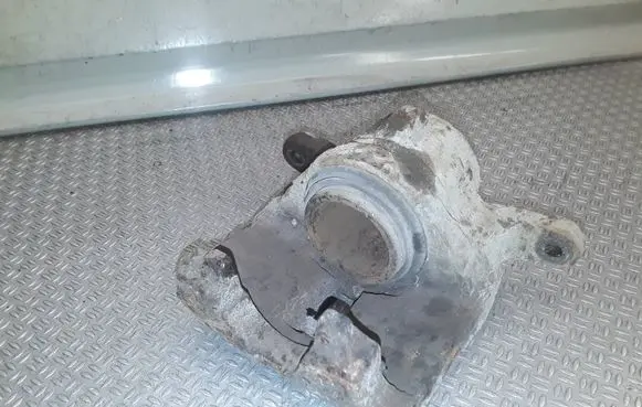 Honda Civic Front brake caliper