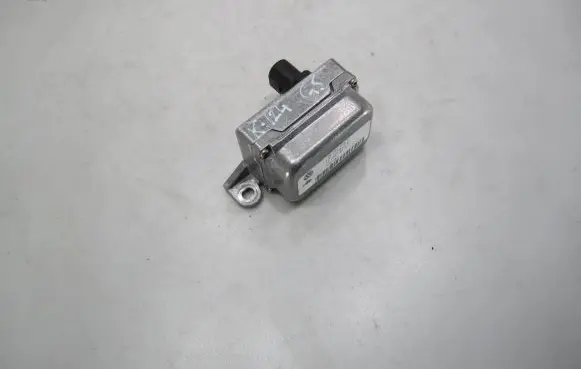 Volkswagen Golf V ESP acceleration yaw rate sensor 1K0907655B U975C10B7N 10098503194