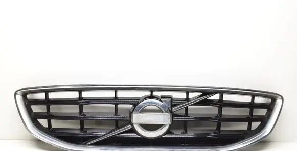 Volvo V40 Front bumper upper radiator grill 31353121 31353120 31283764