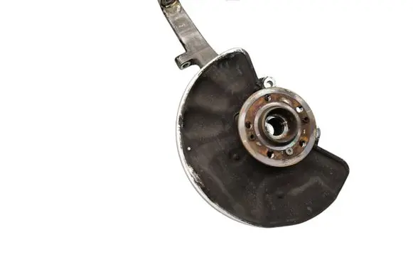 Front wheel hub