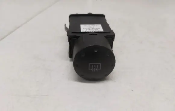Audi TT Mk1 Windscreen/window heater switch 8n0941503b