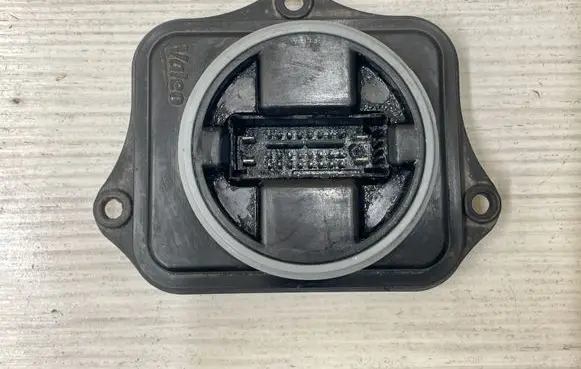 Ford Fusion II Xenon control unit/module 90057397