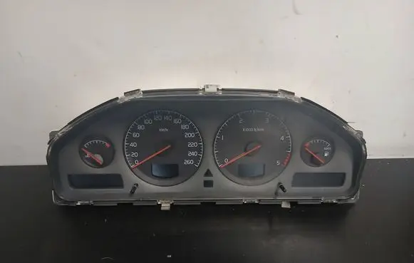 Speedometer (instrument cluster)
