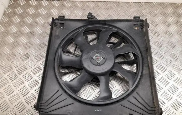 Tesla Model S Radiator cooling fan shroud 600835700F