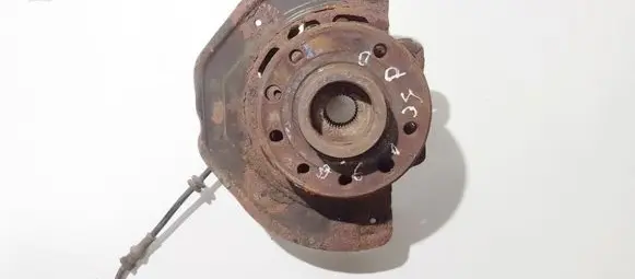 Opel Vectra B Front wheel hub