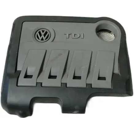 Volkswagen Golf VI Engine cover (trim) 