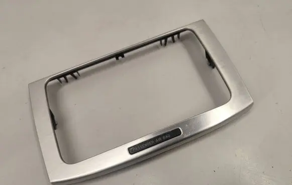 Volkswagen PASSAT B6 Radio/GPS head unit trim 3C0858069P