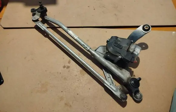 Audi A6 S6 C8 4K Front wiper linkage and motor 4K2955119 4K2955023