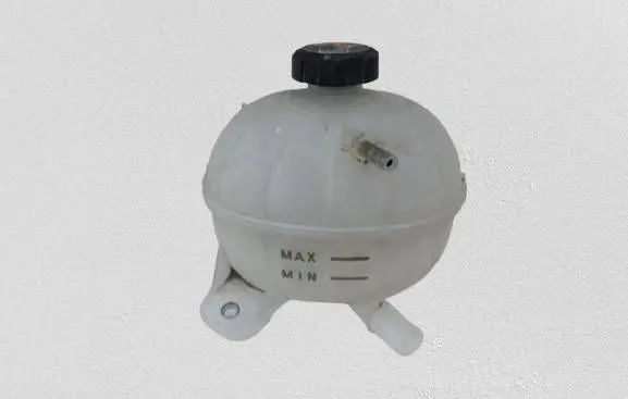 Hyundai Tucson TL Coolant expansion tank/reservoir 25430D3700
