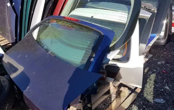 Hyundai Accent Tailgate/trunk/boot lid melynas