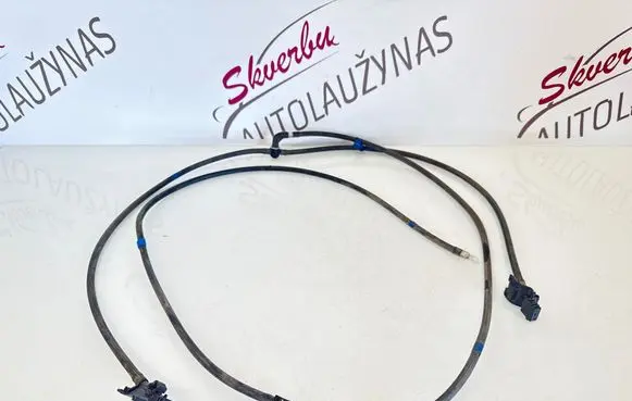 Toyota RAV 4 (XA30) Windshield washer spray nozzle 