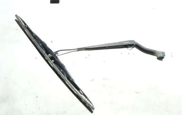 KIA Sorento Rear wiper blade arm V9648