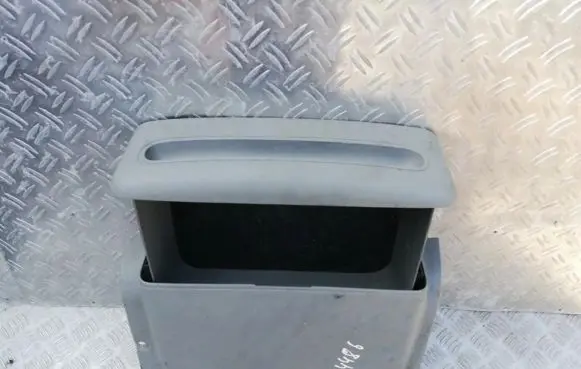 Renault Scenic I Glove box 7700433009 7700433010