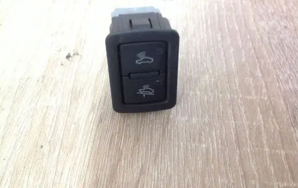 Audi A6 S6 C6 4F Alarm switch 4F0962109