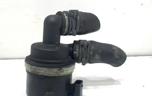 Audi A4 S4 B8 8K Oil filter mounting bracket 5N0965561A