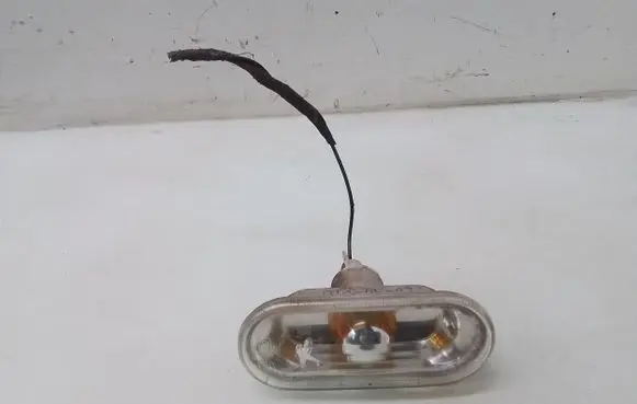 Seat Altea XL Front fender indicator light